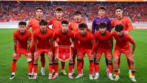 张楚桐：短道女队追男队征程艰辛，接力夺金为未来注入信心